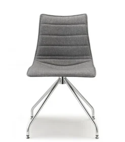 Sedia Zebra Pop Di Scab, Con Scocca Girevole Imbottita E Rivestita, E Gambe In Acciaio Cromato O Verniciato.