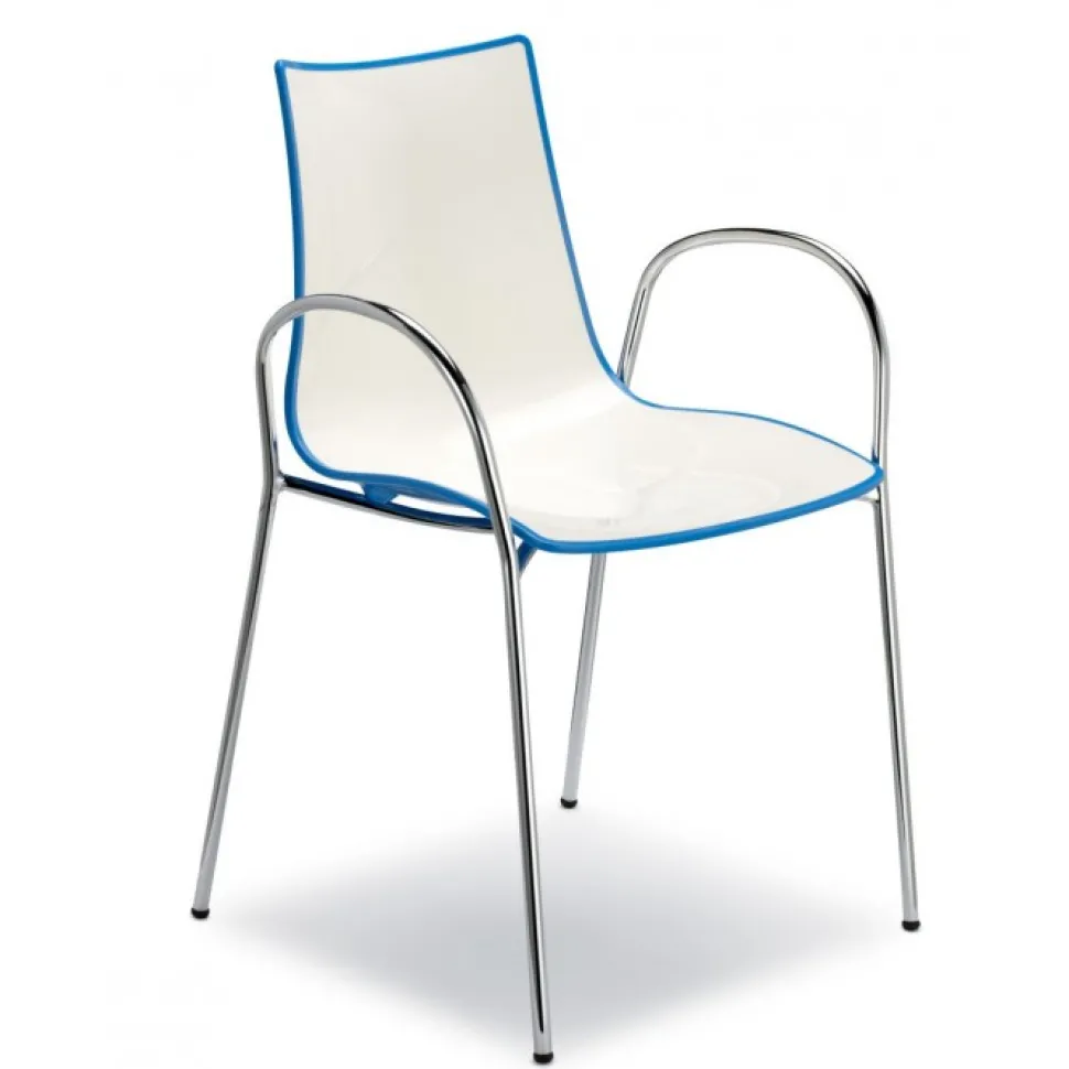 Sedia Zebra, Progettata E Realizzata In Italia Da Scab Per L'Utilizzo Indoor, E Impilabile (Massimo 6 Sedie).