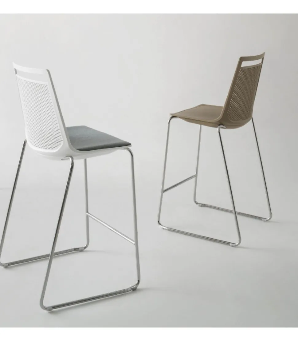 Sgabello Akami St Con Struttura A Slitta In Metallo.