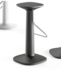 Sgabello In Polietilene Per L'Outdoor, Certificato Da Catas Come Conforme E Resistente.