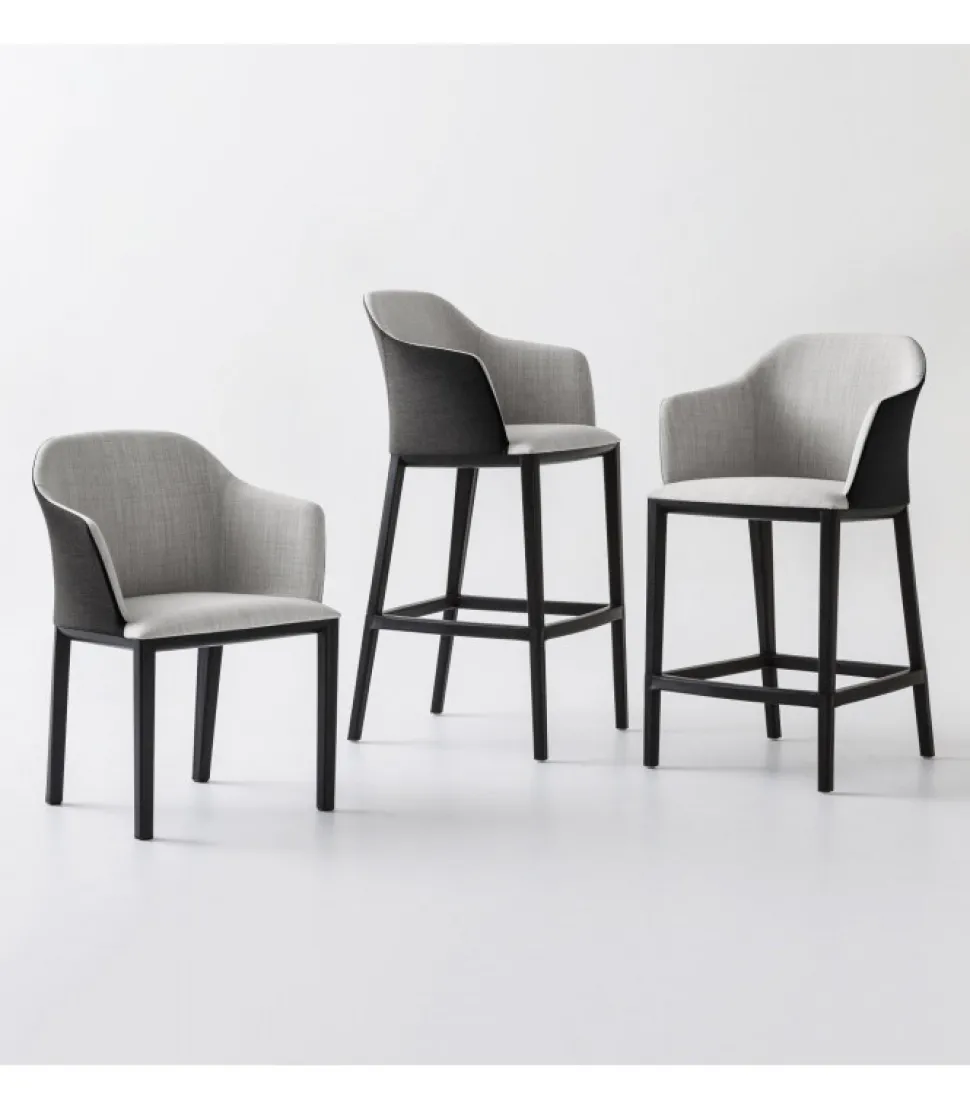 Sgabello Manaa St Con Seduta Imbottita E Rivestita.