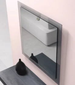 Specchiera Da Parete Il Vetro Trasparente