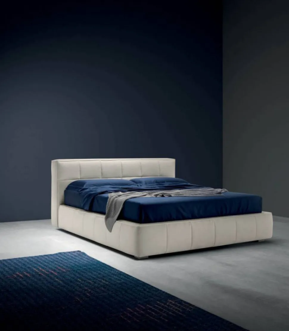 Square, Letto Contenitore Imbottito Disponibile In Molte Personalizzazioni