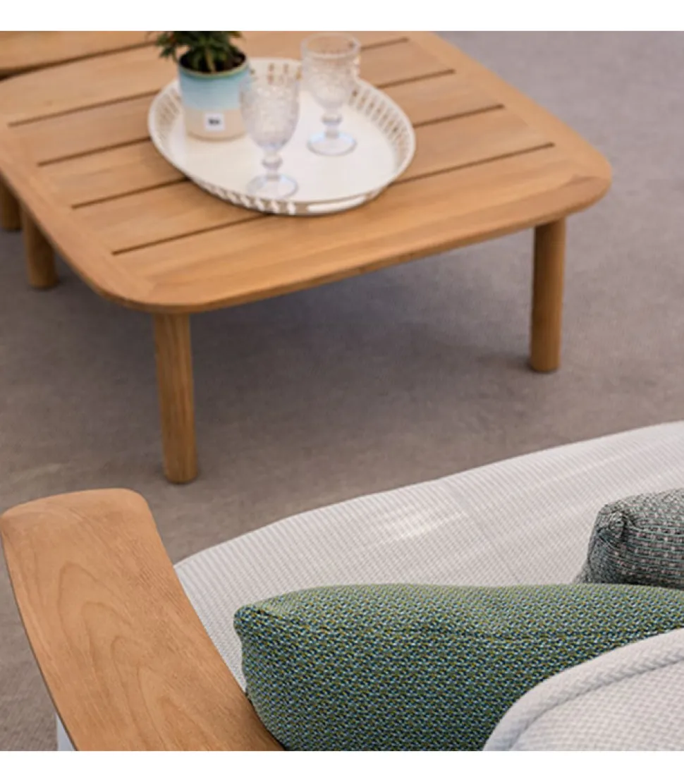 Tavolino Da Giardino, Ottimo Sia Per Ambienti Privati E Per Il Contract.