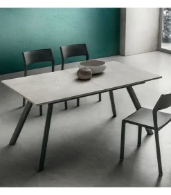 Tavolo Allungabile Con Allunga Centrale , Da 140 E 160 Cm. - Piano In Laminato Hpl E Fenix, Gambe Alluminio - Art.139