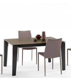 Tavolo Allungabile Con Struttura In Acciaio