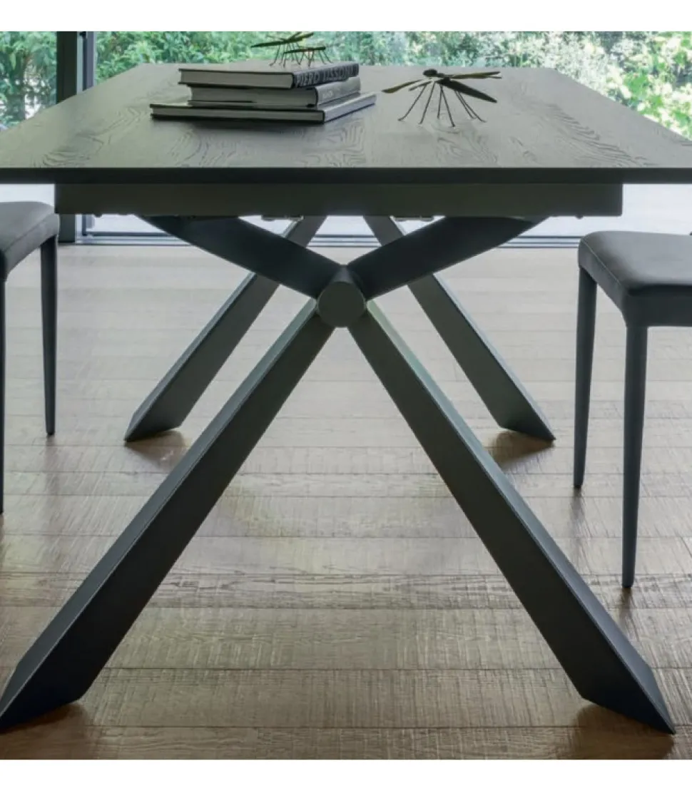 Tavolo Allungabile Delta At132 Di Altacom, Realizzato Interamente In Italia, Disponibile In Due Dimensioni.