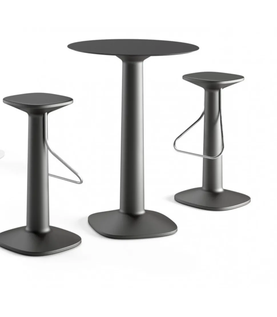 Tavolo Alto Tool Di Plust In Polietilene, Pensato E Progettato Per L'Outdoor. Certificato Catas.