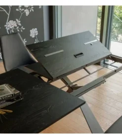 Tavolo Da Pranzo Allungabile Delta At132/160 Di Altacom, Realizzato Interamente In Italia.