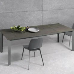 Tavolo Diamante Allungabile Con Basamento In Metallo