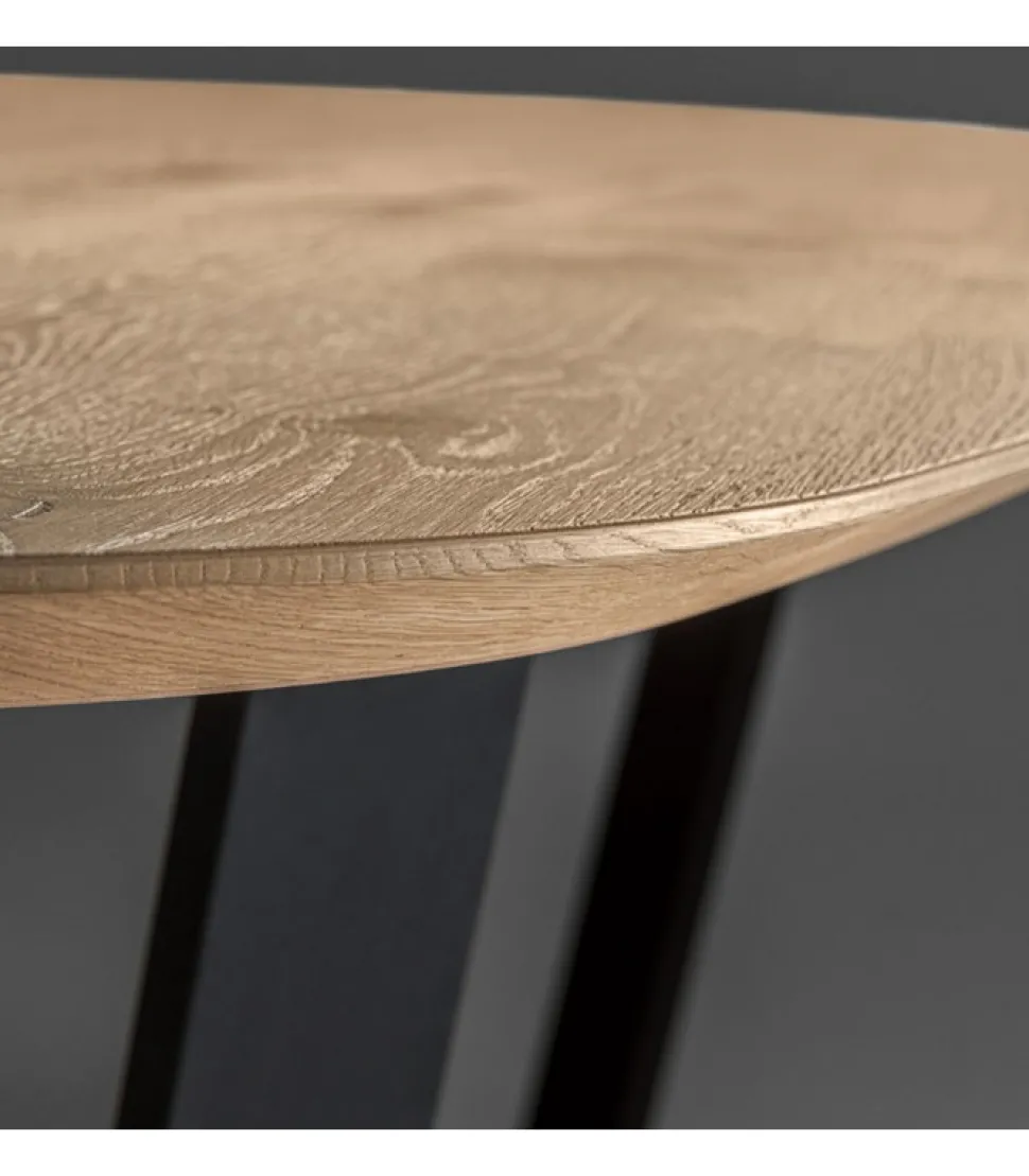 Tavolo Fisso Con Piano Ellittico Bisellato Impiallacciato Su Listellare. Realizzato In Italia Da Pizzolato.