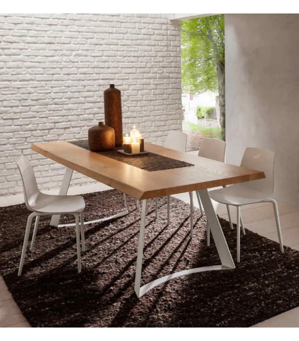 Tavolo Fisso Con Piano In Vari Materiali E Finiture E Base In Metallo. Nelle Misure 170X100 E 200 X 100 Cm