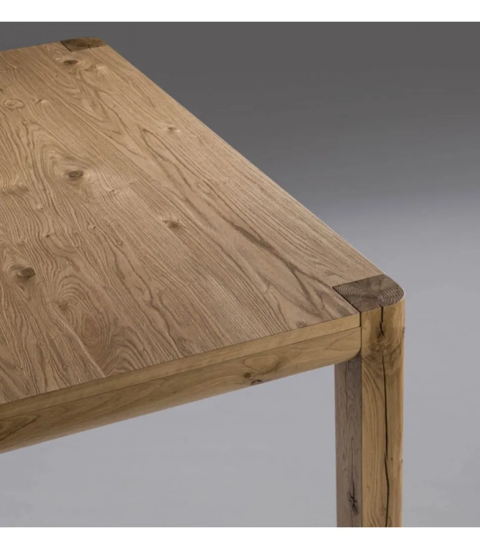 Tavolo Fisso O Allungabile, Con Piano In Listellare Impiallacciato, Disponibile In , E .