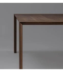 Tavolo Line Di Pizzolato, Realizzato In Italia, Disponibile In Diversi Tipi Di Legno E Molte Finiture.