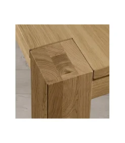 Tavolo Realizzato Interamente In Italia Da Pizzolato. La Classe E La Qualita Dell'Artigianato Italiano.