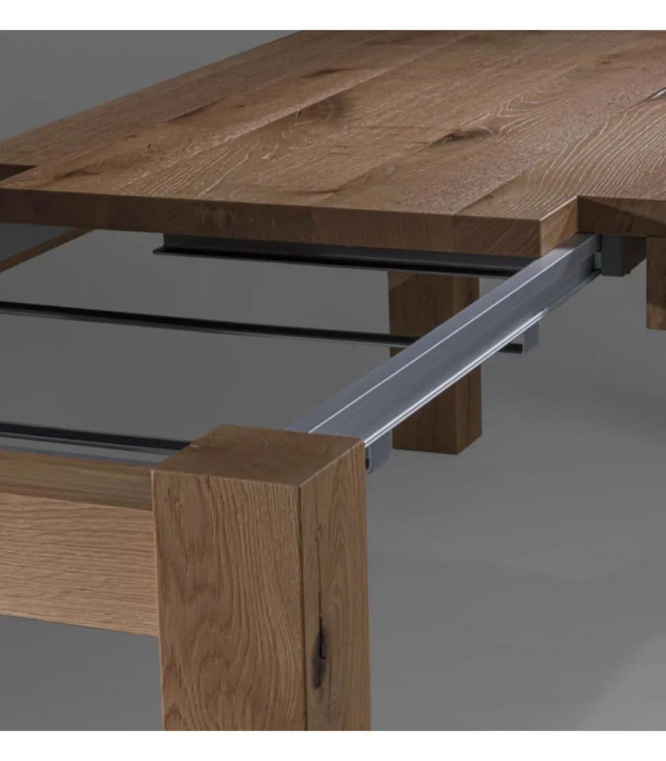 Tavolo Solid: Eleganza E Versatilita Con Piano In Listellare Impiallacciato Disponibile In Varie Finiture.