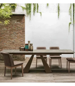 Tavolo Taurus In Metallo Verniciato O Spazzolato.