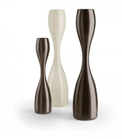 Vaso D'Arredo In Polietilene, Per Indoor E Outdoor. Disponibile Nelle Finiture Bianca E Nera.