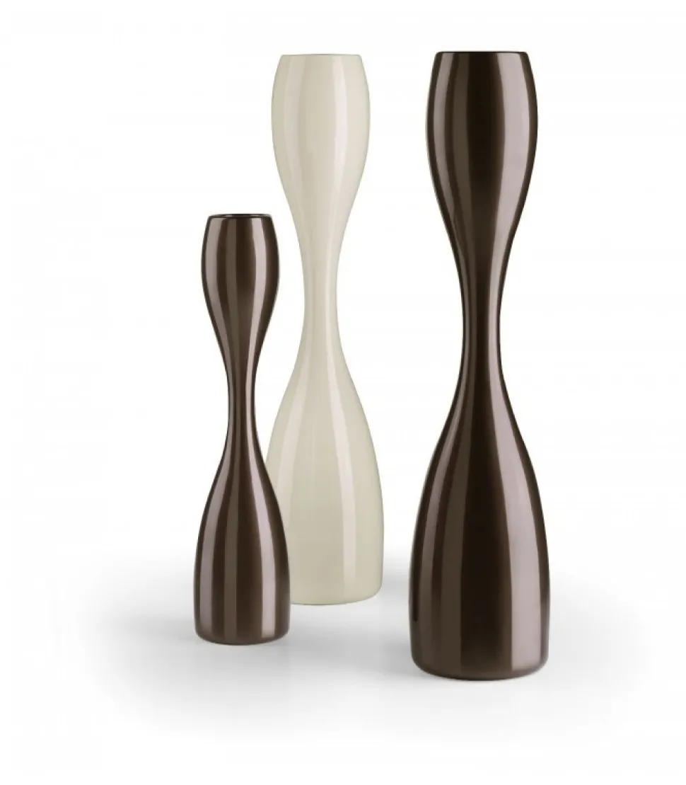 Vaso D'Arredo In Polietilene, Per Indoor E Outdoor. Disponibile Nelle Finiture Bianca E Nera.