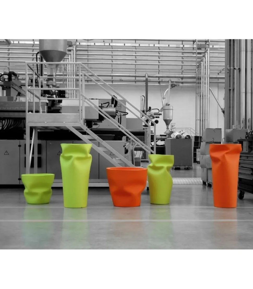 Vaso Saving Space, Interamente Realizzato In Italia In Polietilene, Da Plust.